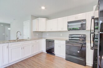 923 Woody Hills Dr in Clarksville, TN - Building Photo - Building Photo