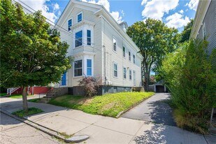 181 Pleasant St in Providence, RI - Building Photo