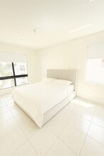 4670 NW 84th Ave in Doral, FL - Building Photo - Building Photo