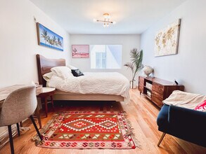 845 Brooks Ave, Unit Venice Beach 2Bd2Ba Condo in Venice, CA - Building Photo - Building Photo