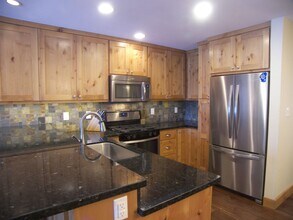 971 Fairway Blvd in Incline Village, NV - Building Photo - Building Photo