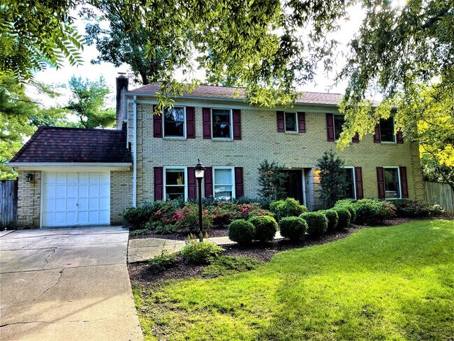 10309 Bells Mill Terrace in Potomac, MD - Building Photo - Building Photo