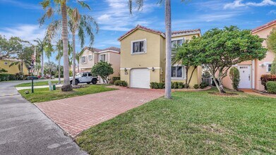 1044 SE 6th Ct in Dania Beach, FL - Building Photo - Building Photo