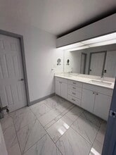 105 Braun St, Unit Room 1 in Del Rio, TX - Building Photo - Building Photo