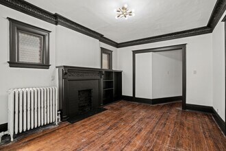2937 N Maryland Ave in Milwaukee, WI - Building Photo - Building Photo