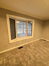 5138 Hale Dr in Troy, MI - Building Photo - Building Photo