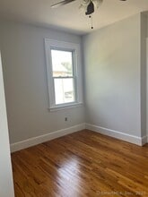 193 Helen St in Hamden, CT - Building Photo - Building Photo