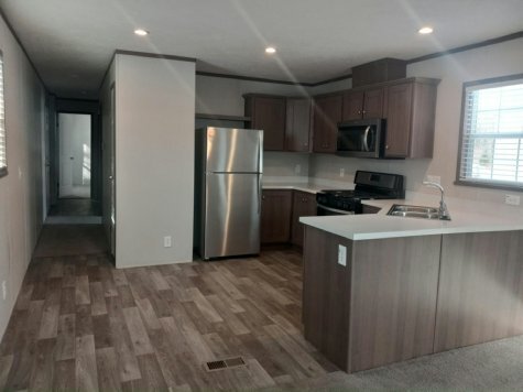 126 Mulberry in Belleville, MI - Building Photo