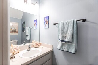 8135 Pacific Beach Dr in Ft. Myers, FL - Building Photo - Building Photo