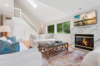 72 Bishops Ln in Southampton, NY - Building Photo - Building Photo