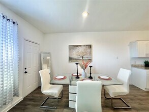 11218 Beverley Pk St in Sugar Land, TX - Building Photo - Building Photo