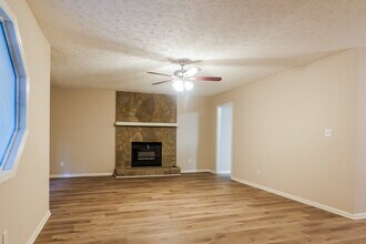 3035 Sumit Wood Dr NW in Kennesaw, GA - Building Photo - Building Photo