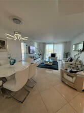 2859 Leonard Dr in North Miami Beach, FL - Building Photo - Building Photo