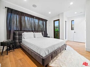 1445 N Martel Ave in Los Angeles, CA - Building Photo - Building Photo