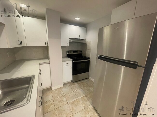 41 Clark St, Unit 4 in Boston, MA - Building Photo - Building Photo
