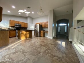 14624 S 23rd St in Phoenix, AZ - Foto de edificio - Building Photo