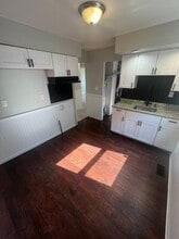 11067 Paige Ave in Warren, MI - Building Photo - Building Photo