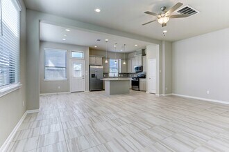 2527 Terrace Point Dr in Missouri City, TX - Building Photo - Building Photo