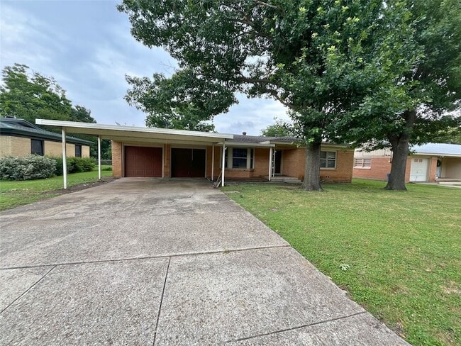 property at 1025 Warden St