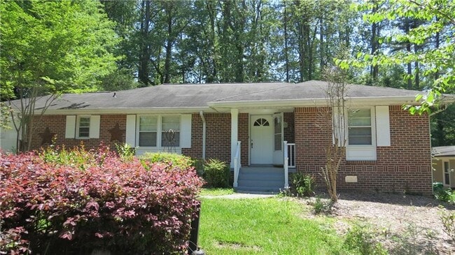 1137 Citadel Dr NE in Atlanta, GA - Building Photo - Building Photo