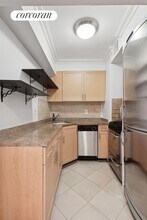 401 W 56th St in New York, NY - Building Photo - Building Photo