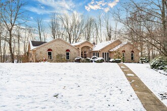 6253 Headley Heights Ct in Columbus, OH - Foto de edificio - Building Photo