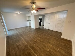7302 Duval St in Austin, TX - Building Photo - Building Photo