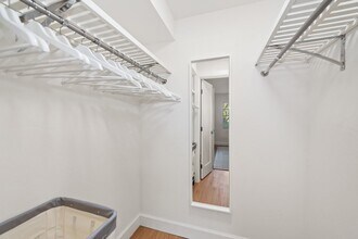 501 Forest Lakes Blvd, Unit 111 in Naples, FL - Building Photo - Building Photo