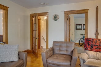 26 Donnybrook Rd, Unit 2 in Boston, MA - Foto de edificio - Building Photo