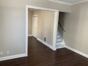 436 Cross St, Unit #438 in Watertown, NY - Foto de edificio - Building Photo