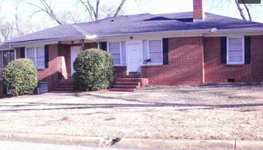 210 Westview Dr in Athens, GA - Building Photo - Building Photo