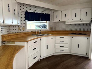 3221 SE 39th Ave in Ocala, FL - Building Photo - Building Photo