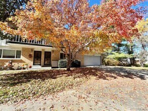 387 Upham St in Lakewood, CO - Building Photo - Building Photo