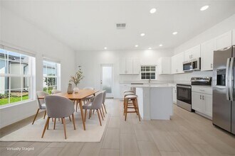 10848 Fanning Spgs Ln in New Port Richey, FL - Building Photo - Building Photo