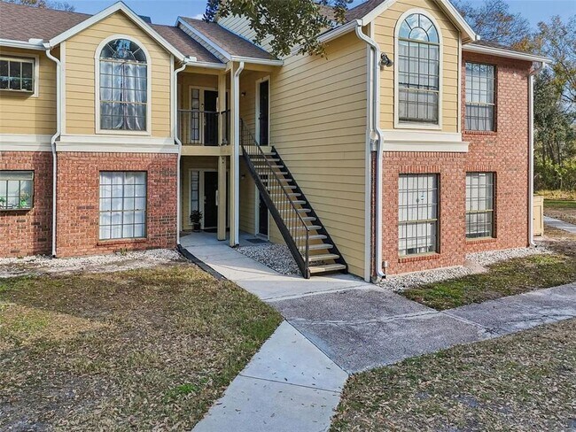 8742 Mallard Reserve Dr in Tampa, FL - Building Photo - Building Photo