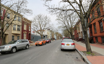 376 Madison Ave in Albany, NY - Building Photo - Building Photo