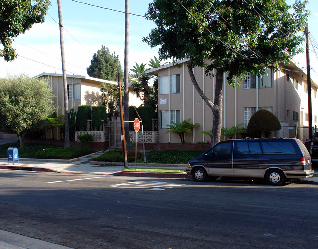 839 Glenway Dr in Inglewood, CA - Building Photo - Building Photo