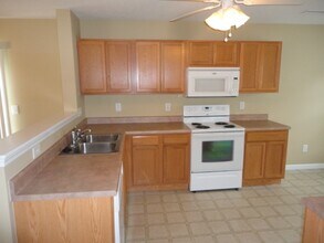 4609 Twin Spires Dr in Knightdale, NC - Foto de edificio - Building Photo