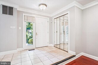 3809 Hemlock Way in Fairfax, VA - Building Photo - Building Photo
