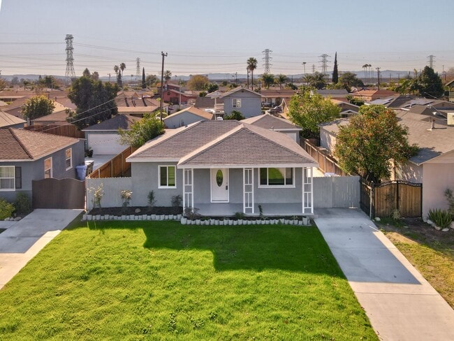 property at 2538 Maynard Dr