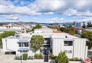 8635 Cashio St in Los Angeles, CA - Building Photo - Building Photo