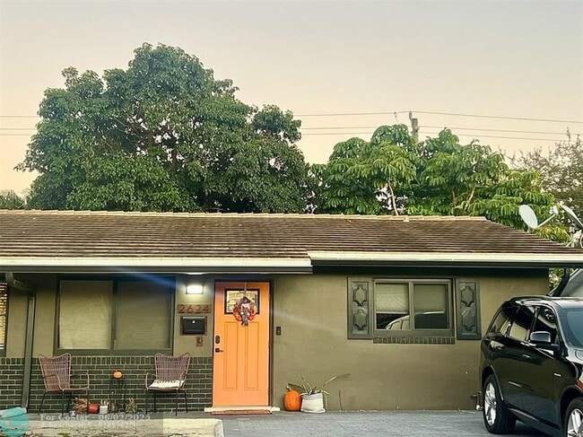 2624 NE 10th Terrace in Wilton Manors, FL - Building Photo - Building Photo