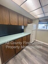 782 Village Lake Terrace in St. Petersburg, FL - Building Photo - Building Photo