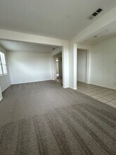 2074 Tomales Bay Dr in Pittsburg, CA - Building Photo - Building Photo