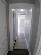 924 N Capitol Ave in Lansing, MI - Foto de edificio - Building Photo