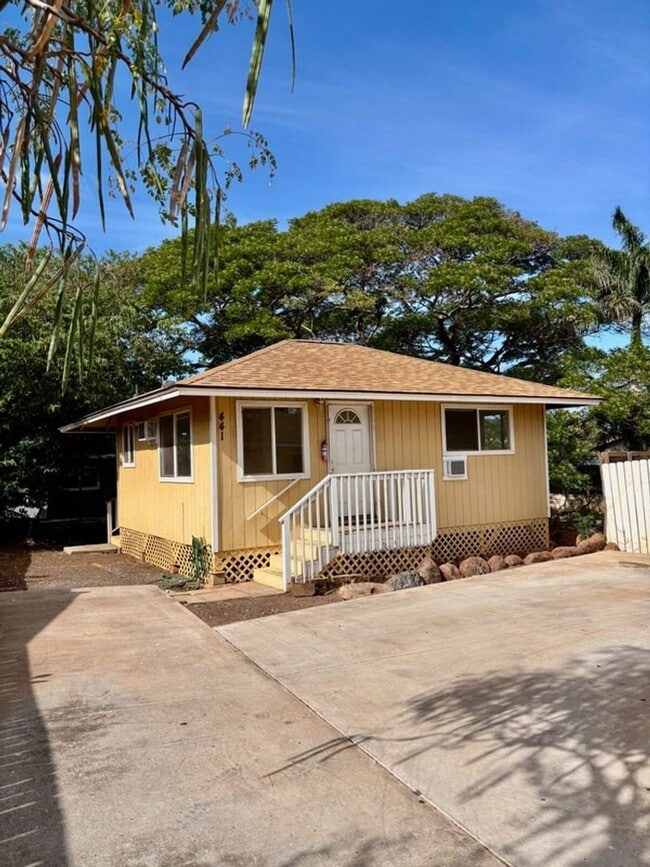 property at 443 Kinaole Cir
