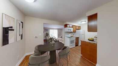 Emerson Square in Amherst, NY - Building Photo - Building Photo