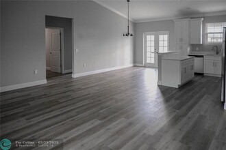 528 SE 35th Terrace in Okeechobee, FL - Foto de edificio - Building Photo
