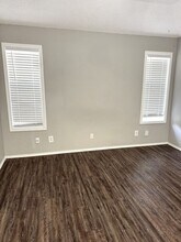 4812 6th St in Lubbock, TX - Foto de edificio - Building Photo
