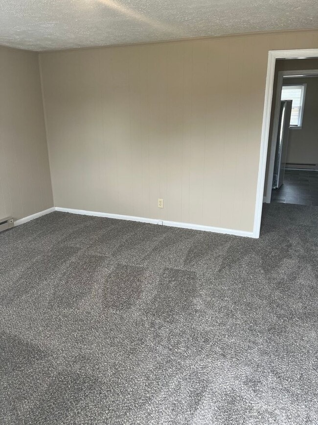 418 Laura Ct in Spring Lake, NC - Building Photo - Building Photo